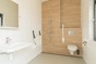 Das Badezimmer des Behindertengerechtes Ferienhauses fr 4 Personen in Ameland und Holland